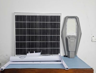 Ozean đèn đường năng lượng mặt trời 1000W